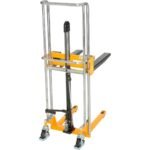 Global Industrial 988935 880 lbs. Manual Hydraulic Lift Stacker - Image 3